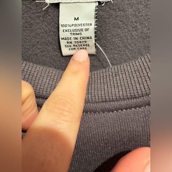 Boutique 82 Dump Him Sweatshirt. ⚡️✨ - Picture 3 of 3